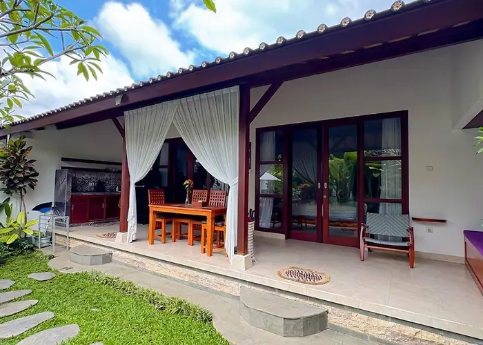 Good Karma House 3*