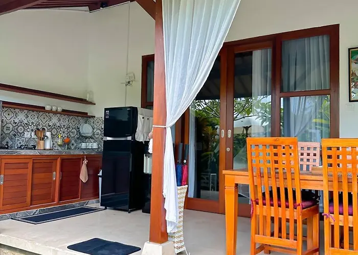 Pensión Good Karma House 3*