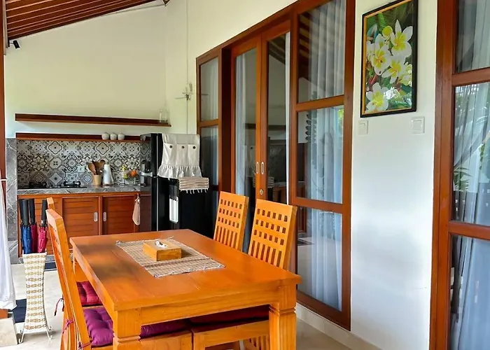 Pensión Good Karma House 3*